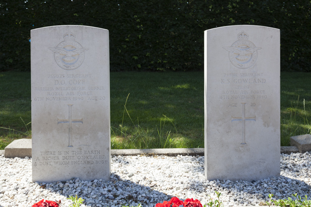 Commonwealth War Graves Protestant Cemetery Ootmarsum #2
