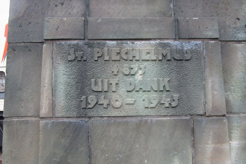 Plechelmus monument #5