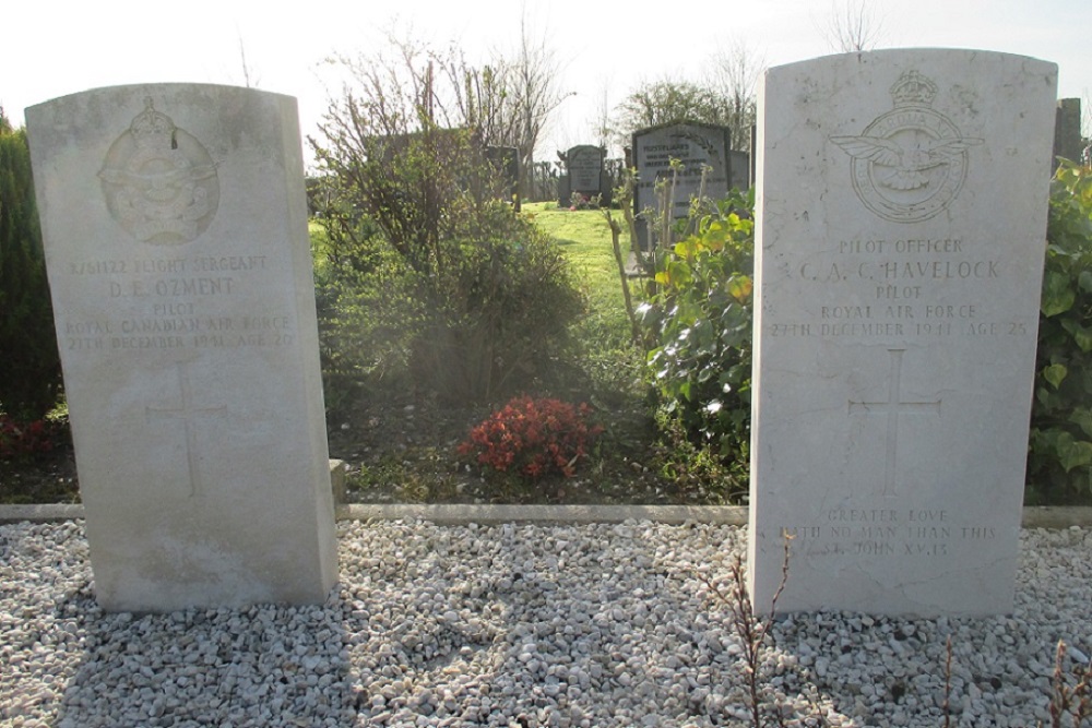 Commonwealth War Graves Municipal Cemetery Sint Jacobiparochie #2