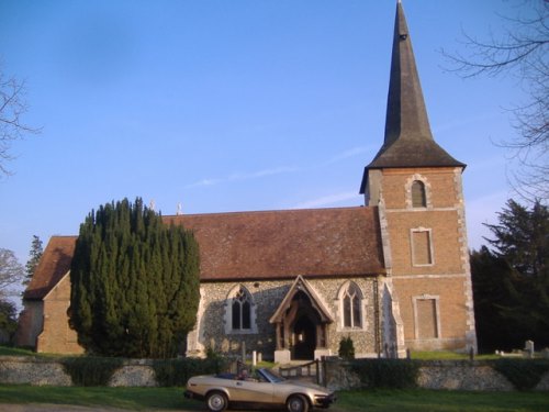 Oorlogsgraf van het Gemenebest All Saints Churchyard