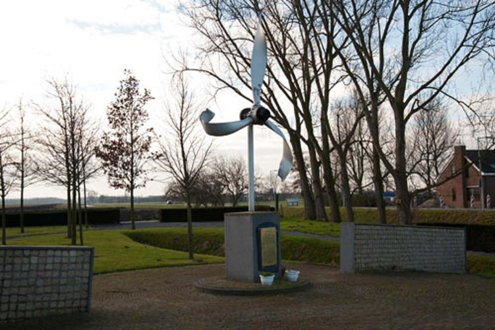 Memorial Lancaster JB659