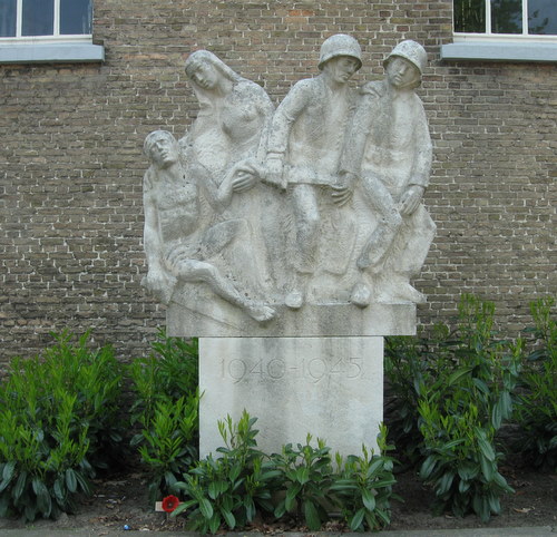 War Memorial Ossendrecht #2