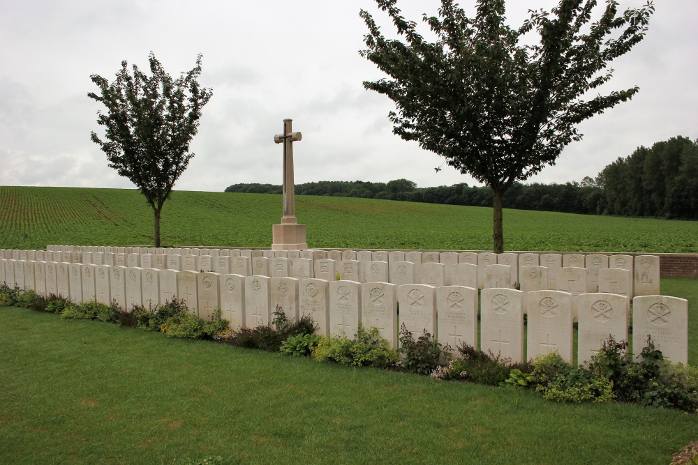 Commonwealth War Cemetery Grand Ravine #2