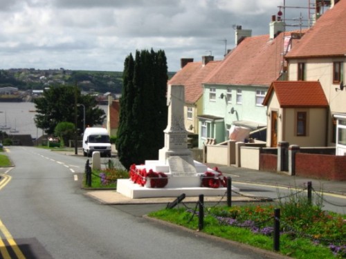 Oorlogsmonument Neyland en Llanstedwell #1