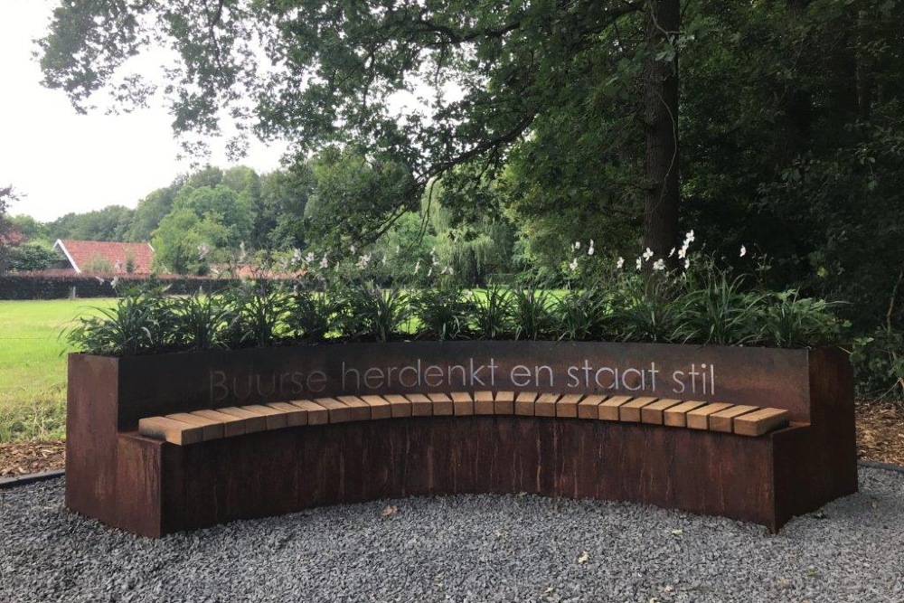 Monument Slachtoffers Tweede Wereldoorlog Buurse #2