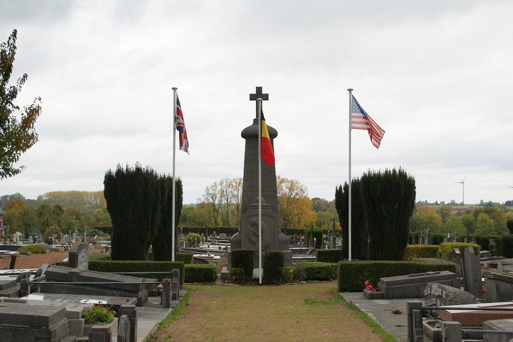 Oorlogsmonument Begraafplaats Gembloux #1