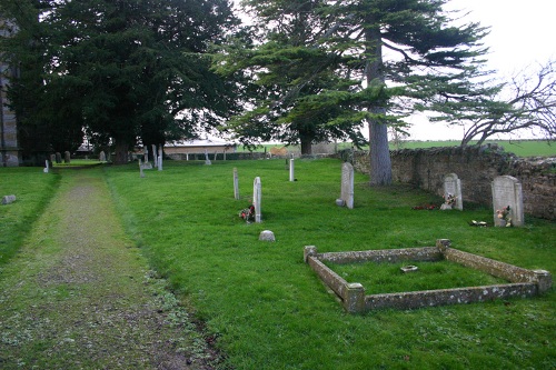 Commonwealth War Graves St. James Churchyard #1