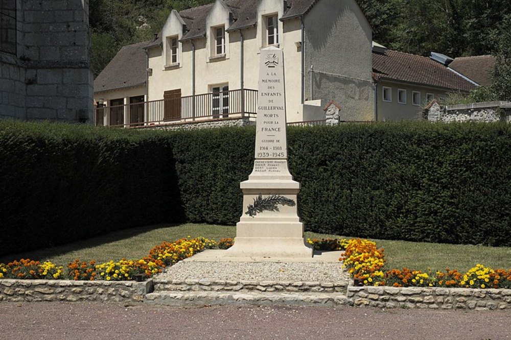 War Memorial Guillerval #1