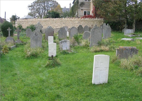 Oorlogsgraven van het Gemenebest St. Mary Churchyard #1