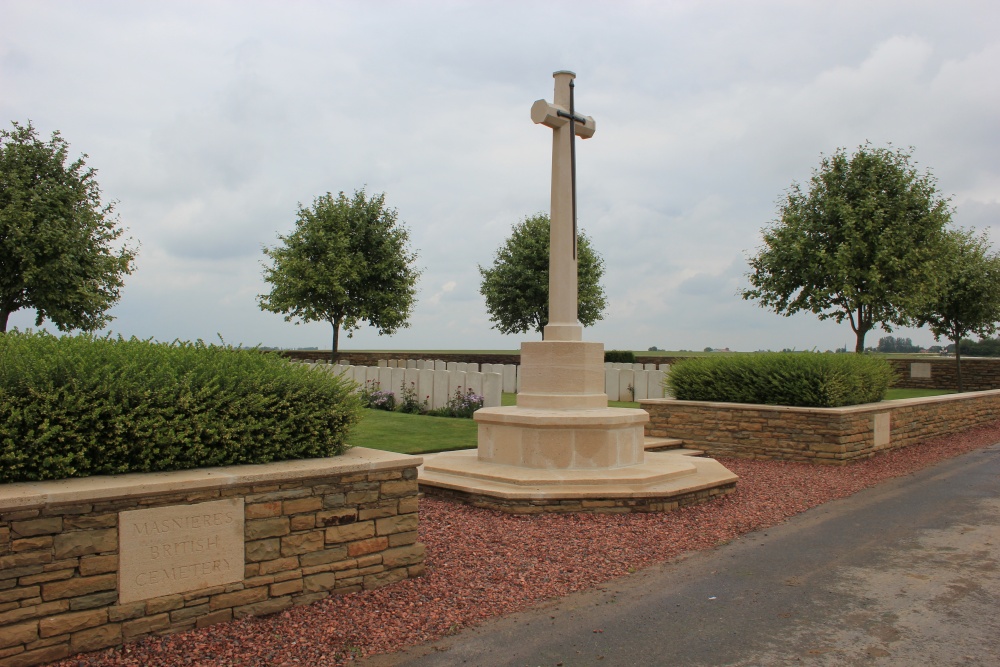 Commonwealth War Cemetery Masnieres #1