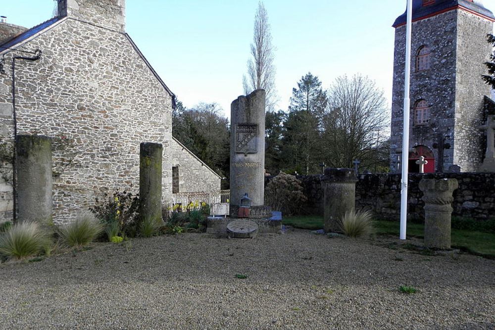 War Memorial Saint-Méloir-des-Bois #1
