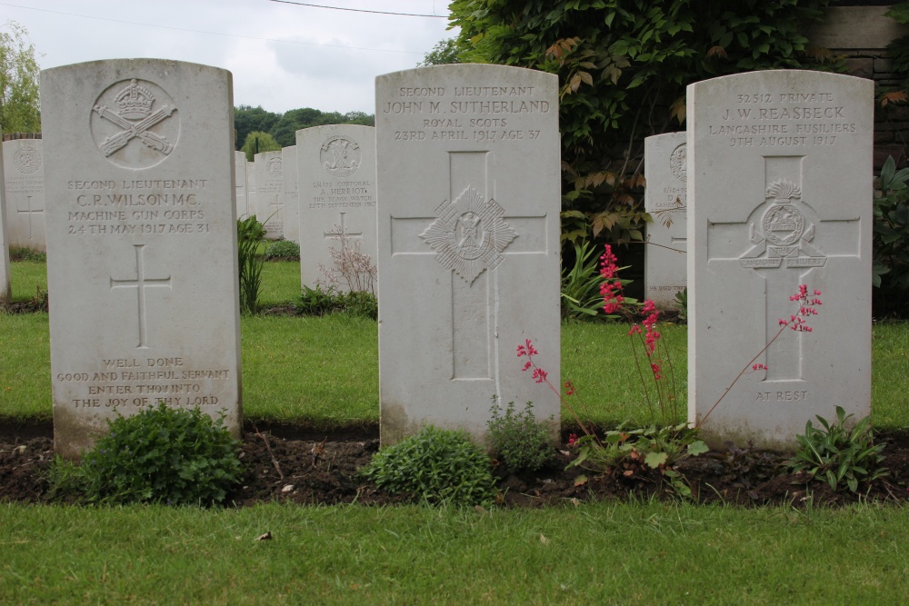 Commonwealth War Cemetery Level Crossing #4