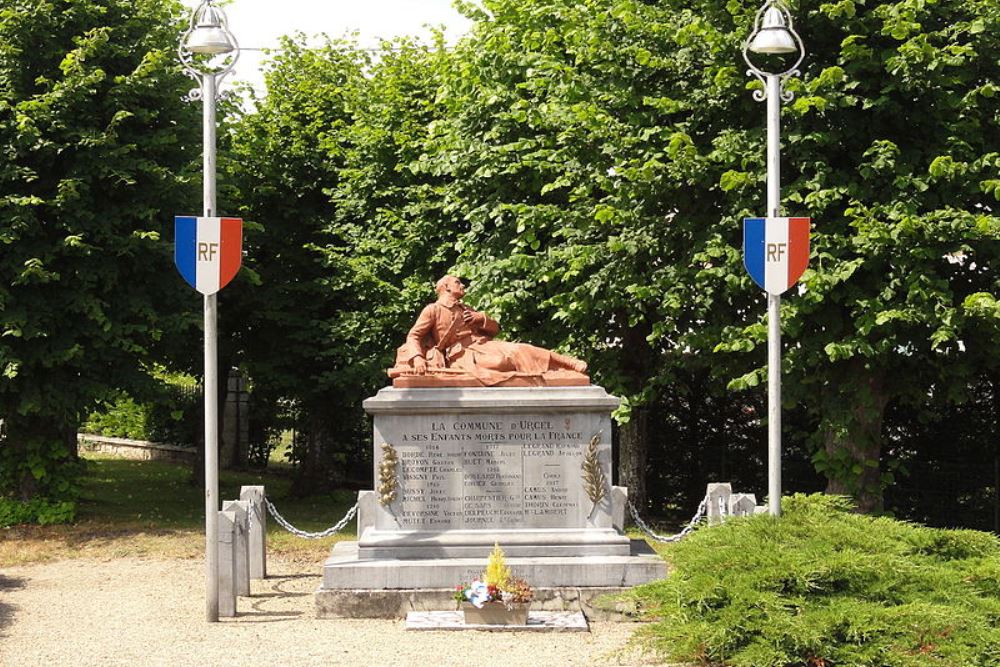 Oorlogsmonument Urcel #1