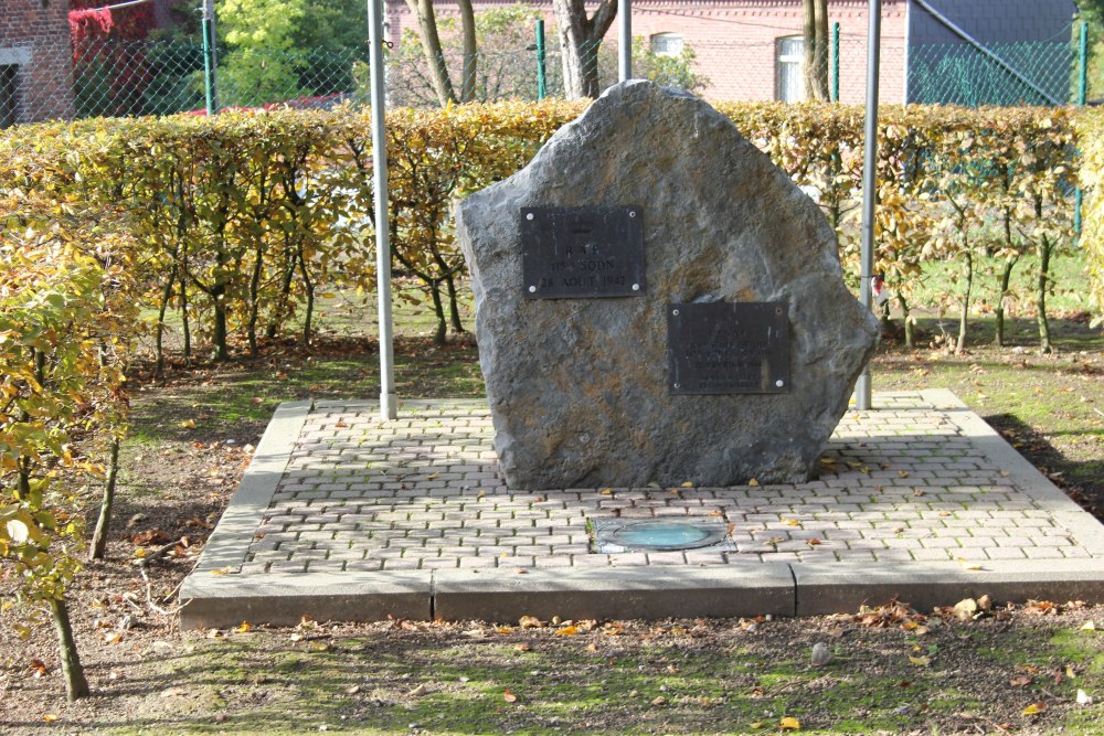 Monument RAF - USAAF Grand-Hallet	 #1