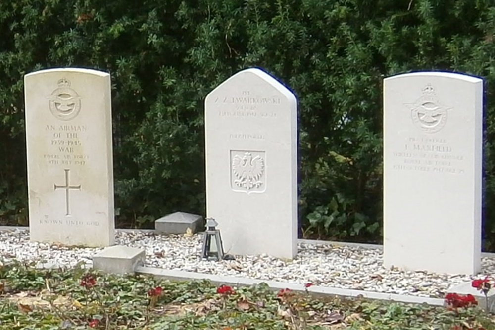 Polish War Grave General Cemetery Ulrum #1