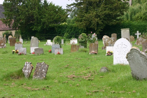 Commonwealth War Graves St. Mary Churchyard #1