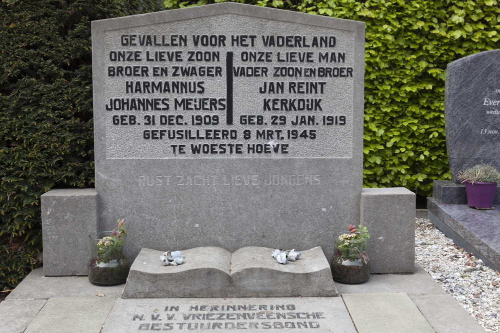 Dutch War Graves Generalal Cemetery Vriezenveen #4
