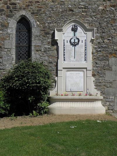 War Memorial Guitté #1