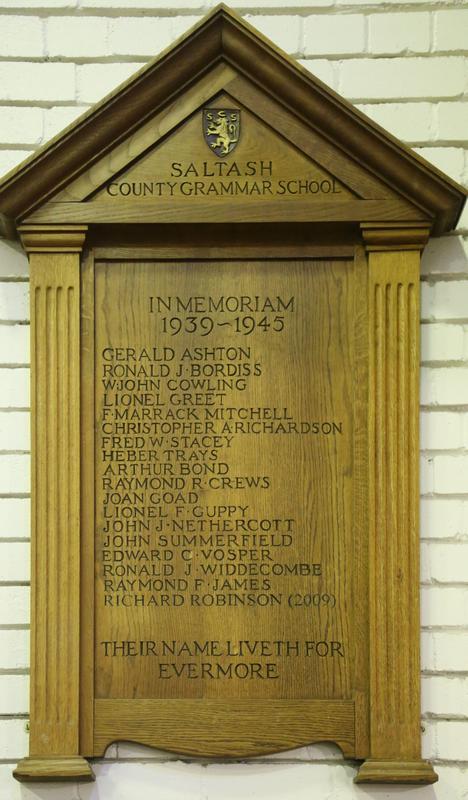 Oorlogsmonument Saltash County Grammar School #1