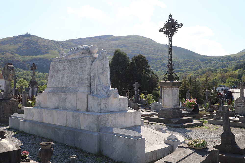 Oorlogsmonument Oude Begraafplaats Lourdes #4