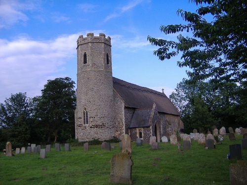 Oorlogsgraven van het Gemenebest St Peter and St Paul Churchyard