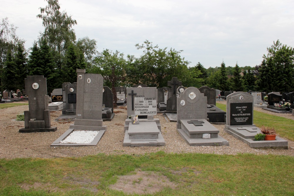 Belgian Graves Veterans Helchteren