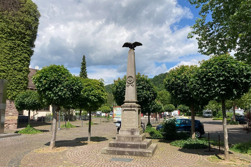 Oorlogsmonument Frans-Duitse Oorlog Bodenwerder #1