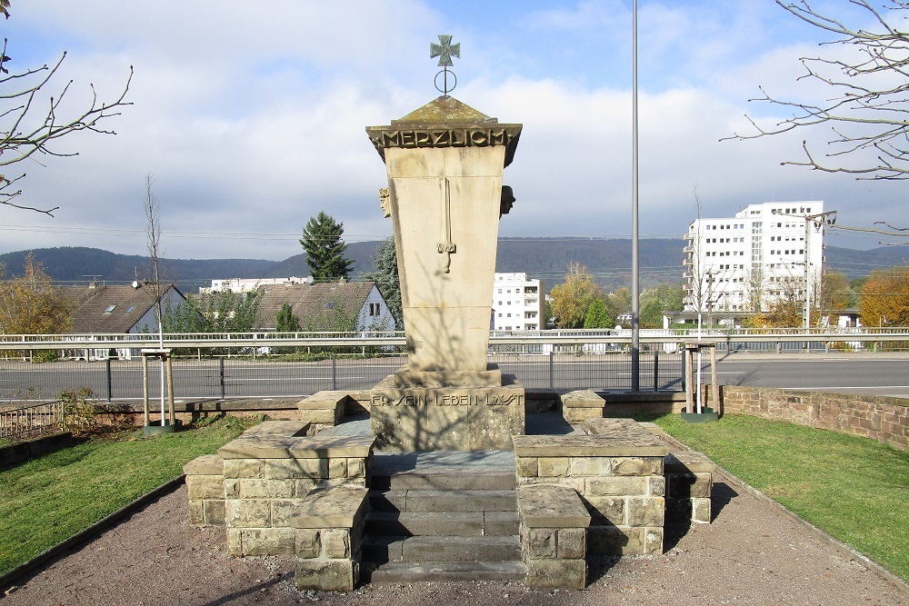 Oorlogsmonument Konz-Karthaus #2