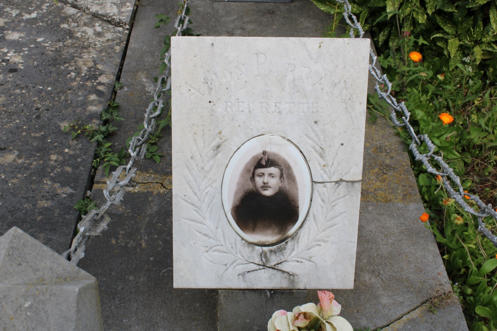 Belgische Oorlogsgraven Blicquy #2