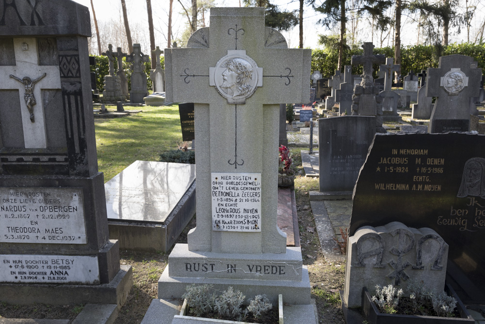 Dutch War Graves Venray #1