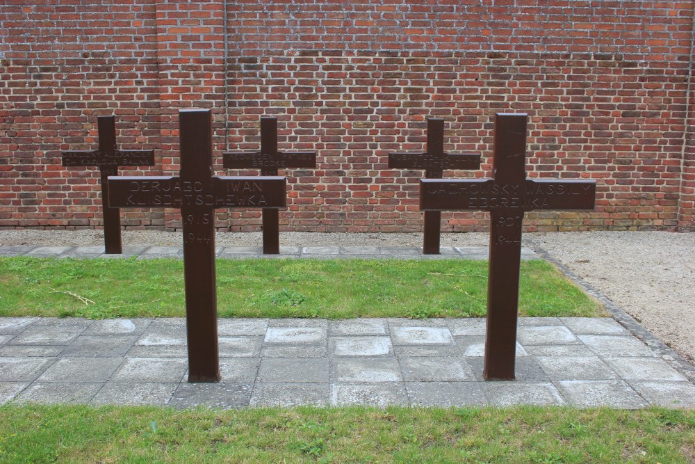 Russian War Graves Koersel #2