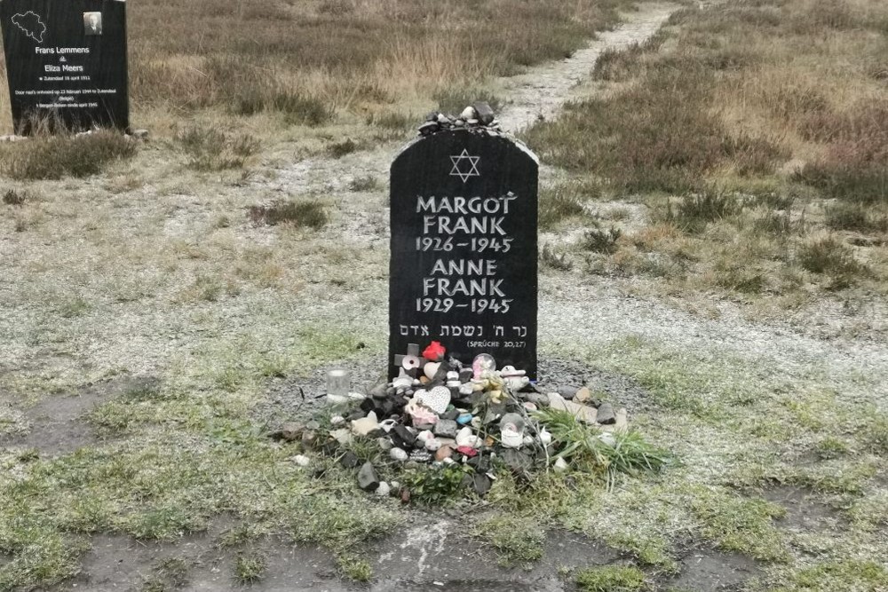 Graves Victims & Symbolic Gravestones Concentratiekamp Bergen-Belsen #1