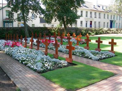 Commonwealth War Cemetery Howard-Davis Park