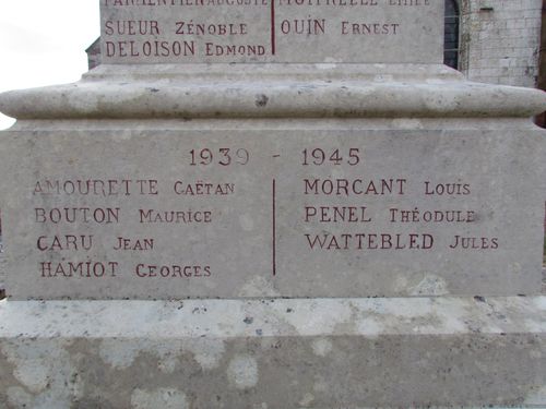 War Memorial Pendé #2