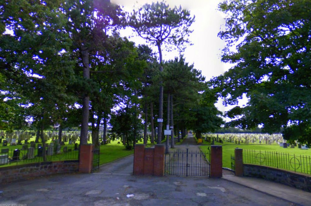 Commonwealth War Graves Yew Tree Roman Catholic Cemetery #1