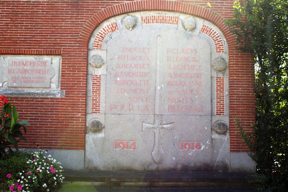 Oorlogsmonument Vaulx #3