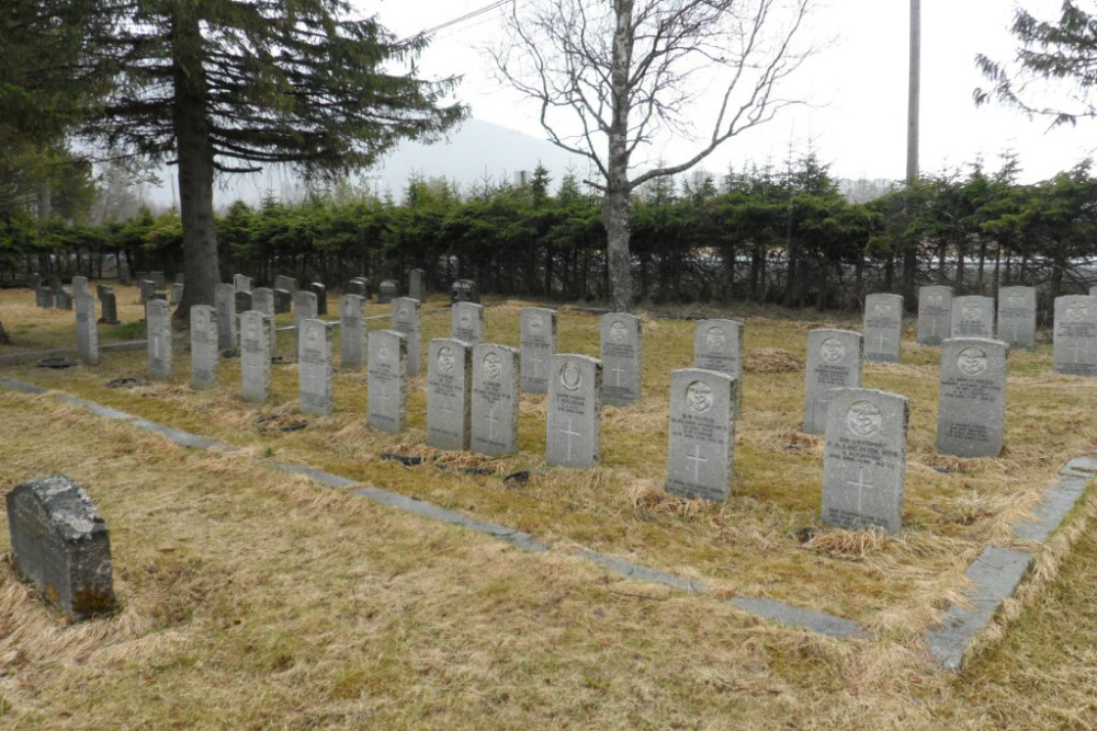 Commonwealth War Graves Andalsnes Ballangen New Cemetery #2
