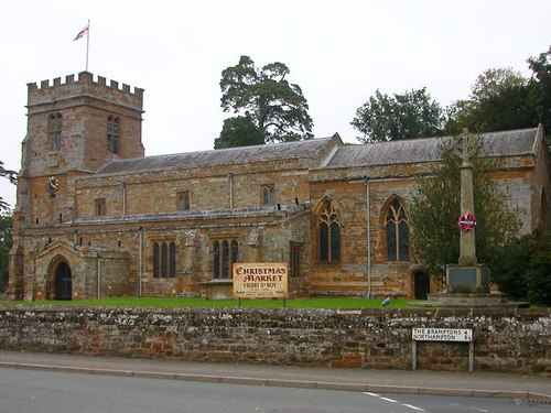 Oorlogsmonument East Haddon #1