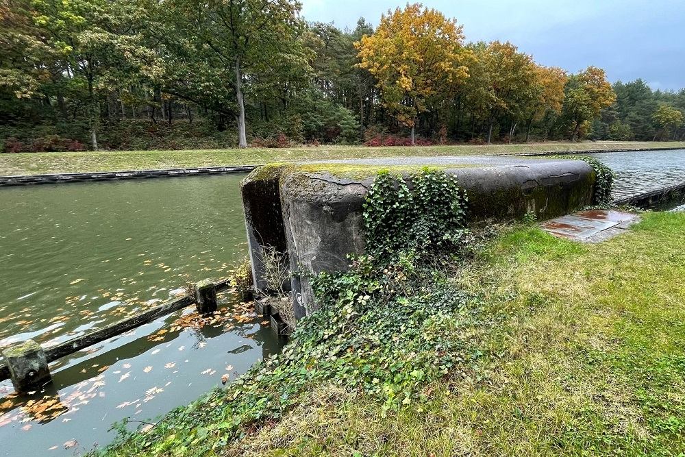 Bunker 6f Grensstelling Bocholt-Herentals Kanaal #5