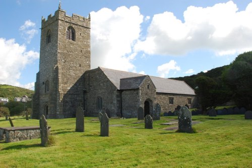 Commonwealth War Graves St. Einion Churchyard