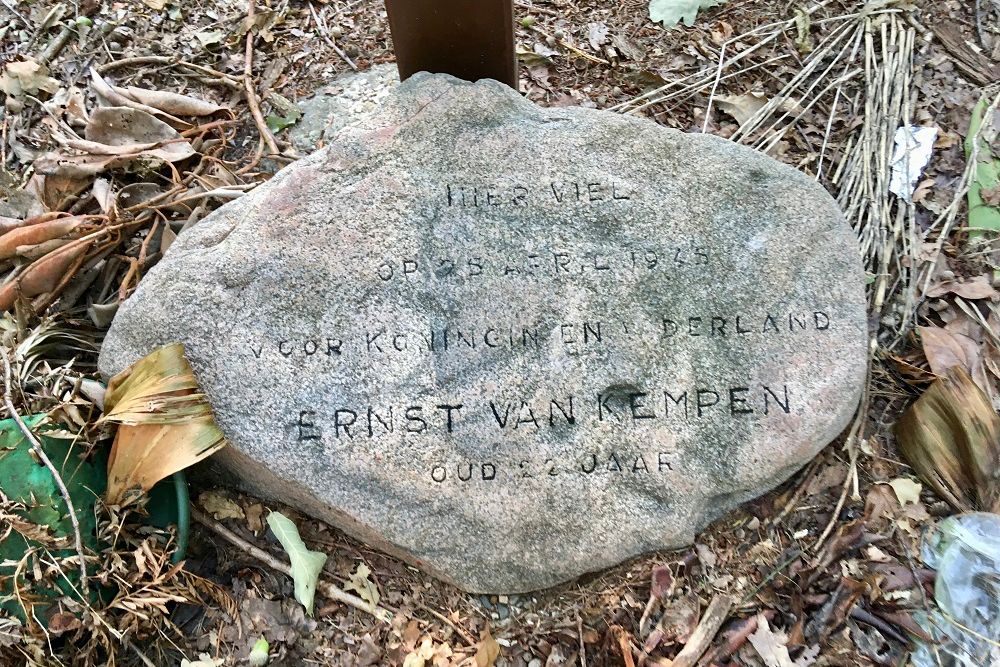 Monument Ernst van Kempen #1