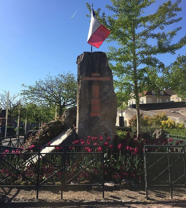 Oorlogsmonument Clamecy #1