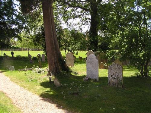 Commonwealth War Graves St. Mary Churchyard