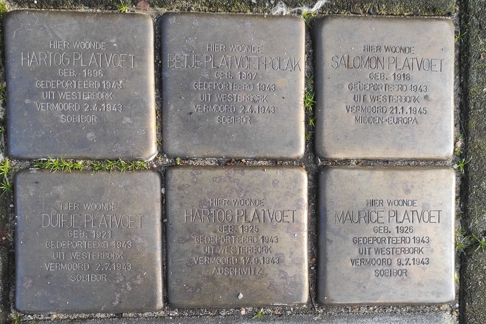 Stolpersteine Van de Sande Bakhuyzenstraat