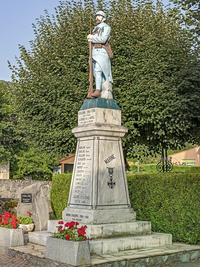 War Memorial Izaut-de-l'Htel