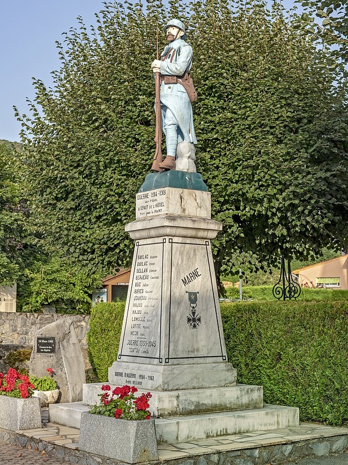 Oorlogsmonument Izaut-de-l'Htel #1