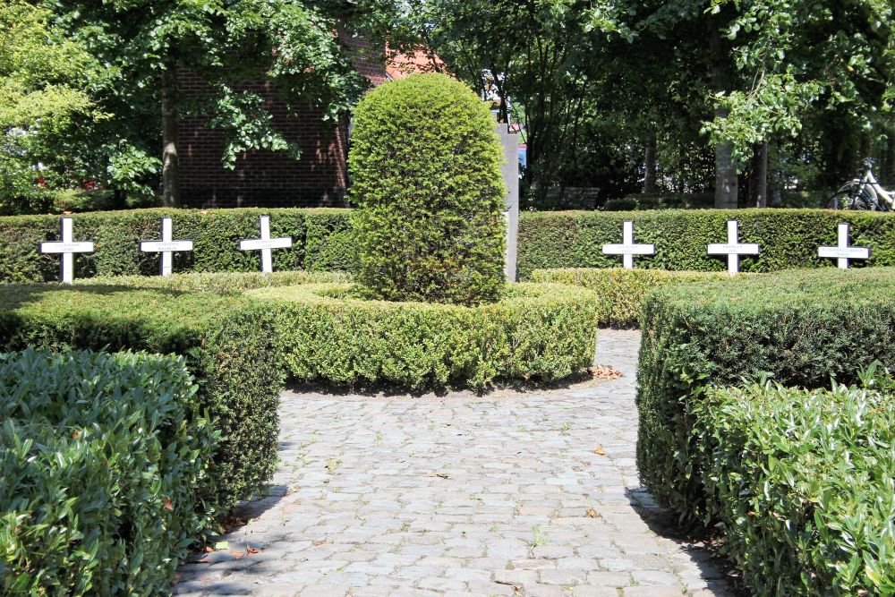 Frans-Belgische Oorlogsbegraafplaats Arendonk #2