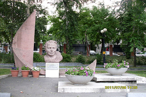 Monument Arkady Gaidar #1