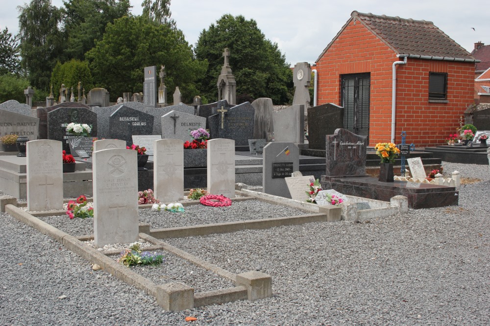 Commonwealth War Graves Guignies #2
