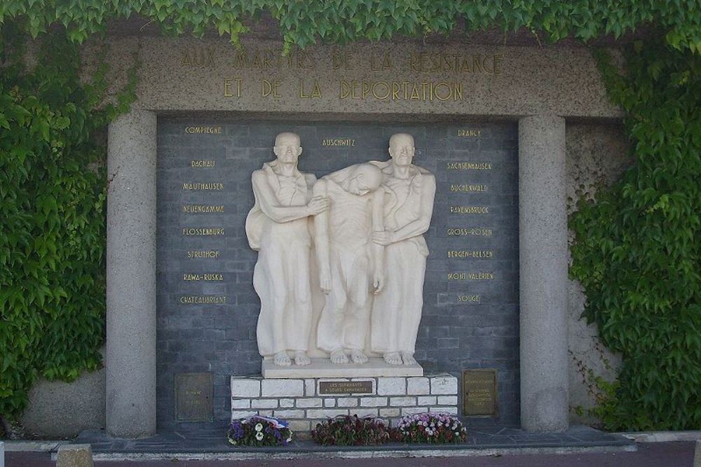 Monument Gedeporteerden Royan #1